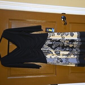 Ronni & Nicole-Black V neck dress with cream,blk,gray floral skirt Sz 14P NWT.